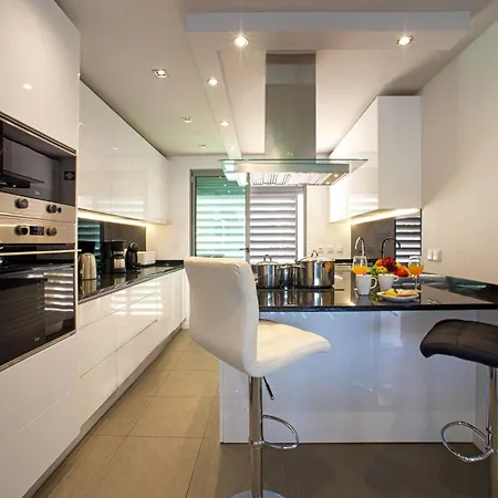 Villa Pires - Vip By Interhome *