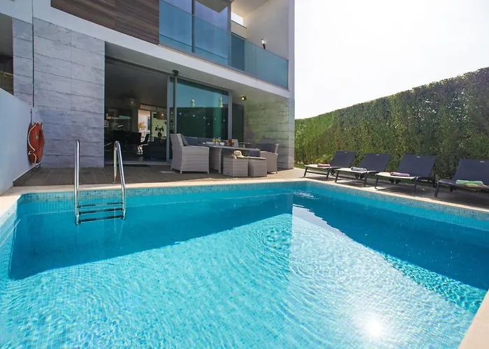 Pires - Vip By Interhome * Albufeira